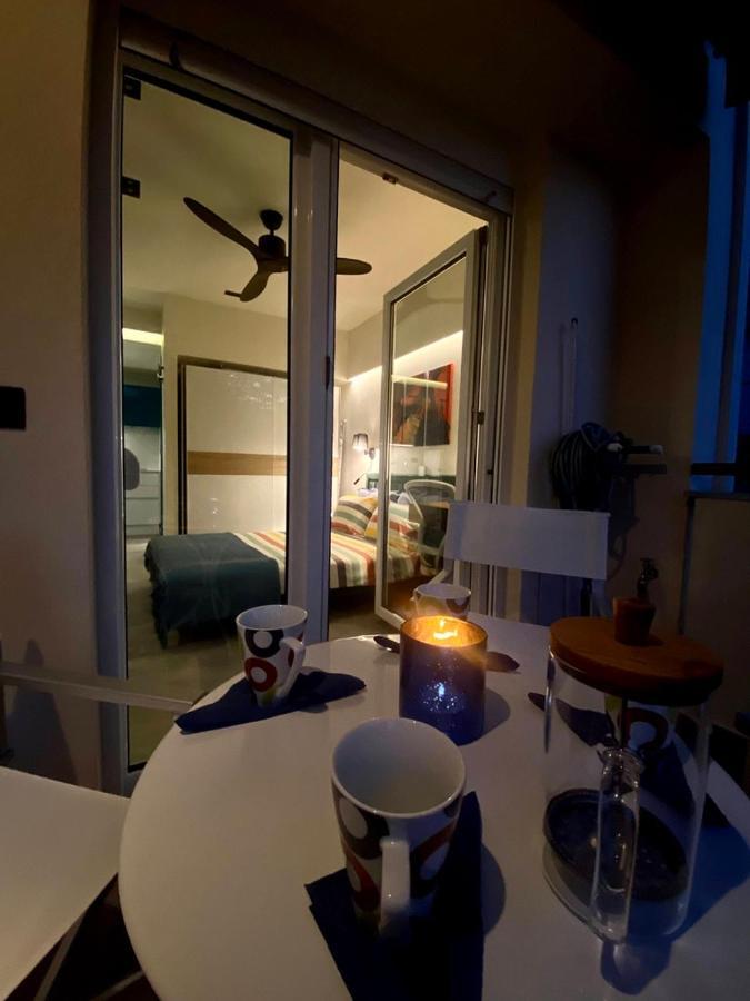 Vyron 2 Lusso Apartman Néa Mihanióna Kültér fotó